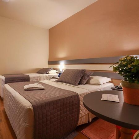 Hotel Bertoluci Gramado Bagian luar foto