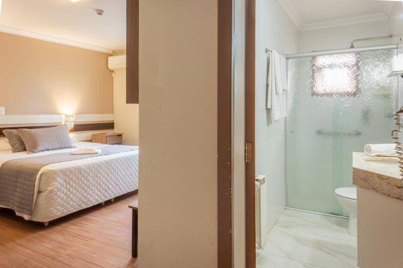 Hotel Bertoluci Gramado Ruang foto